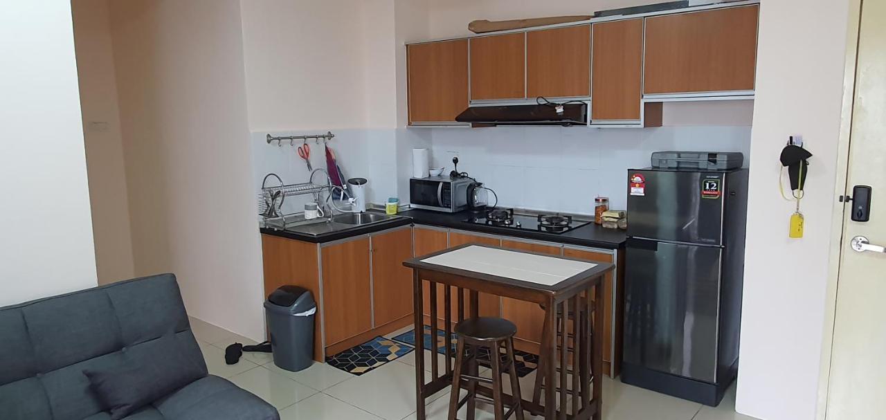 Apartment Swiss Garden Residence, Studio, Sea & Pool View, High Level Unit Kuantan
