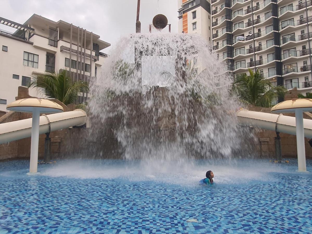 Swiss Garden Residence, Studio, Sea & Pool View, High Level Unit Kuantan