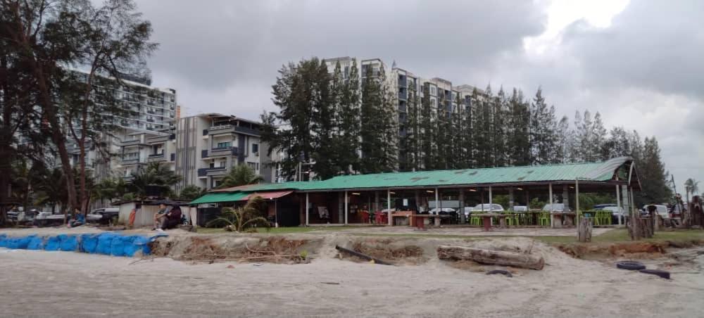Swiss Garden Residence, Studio, Sea & Pool View, High Level Unit * Kuantan