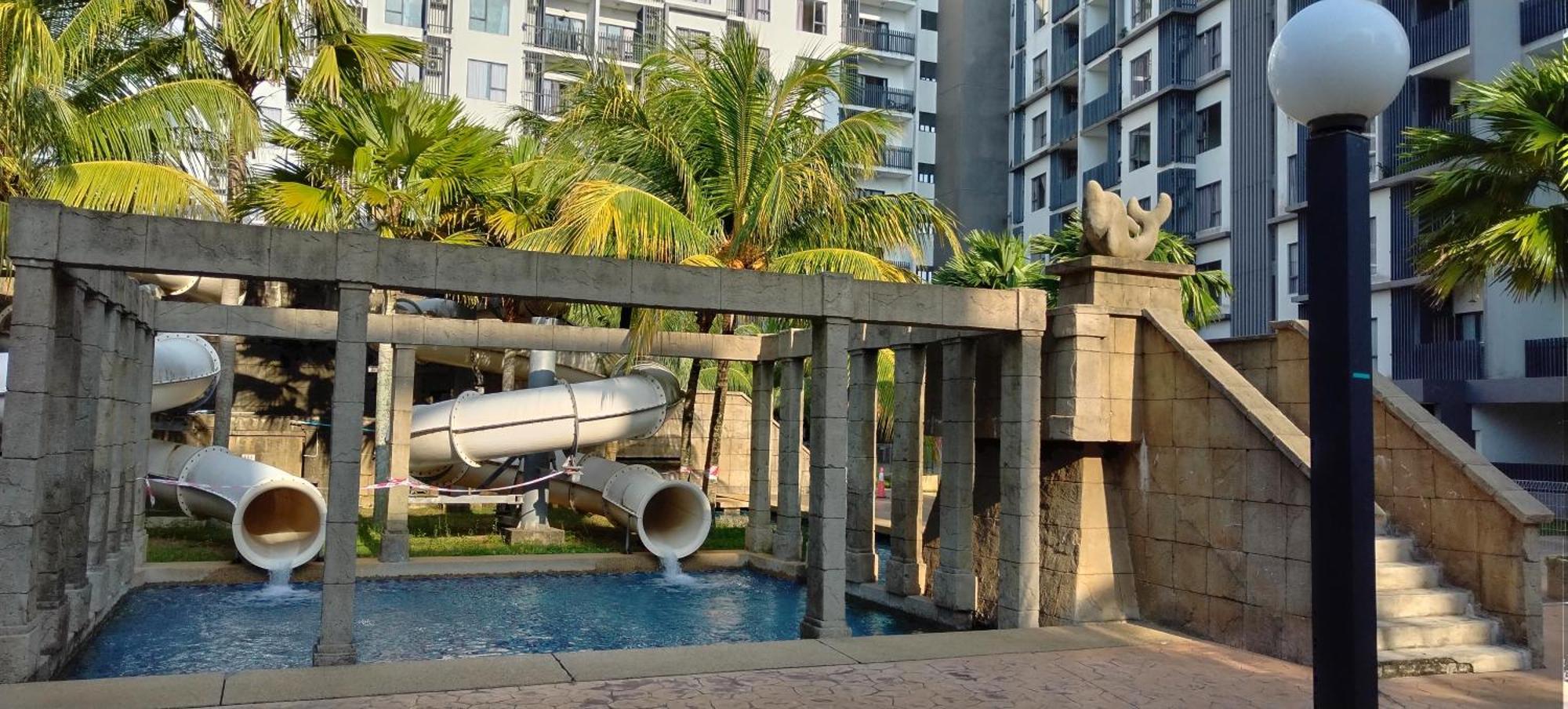 Swiss Garden Residence, Studio, Sea & Pool View, High Level Unit Apartment Kuantan